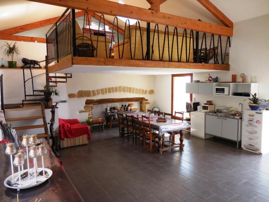 Maison D'Hotes Des 2 Chenes Bessenay Εξωτερικό φωτογραφία